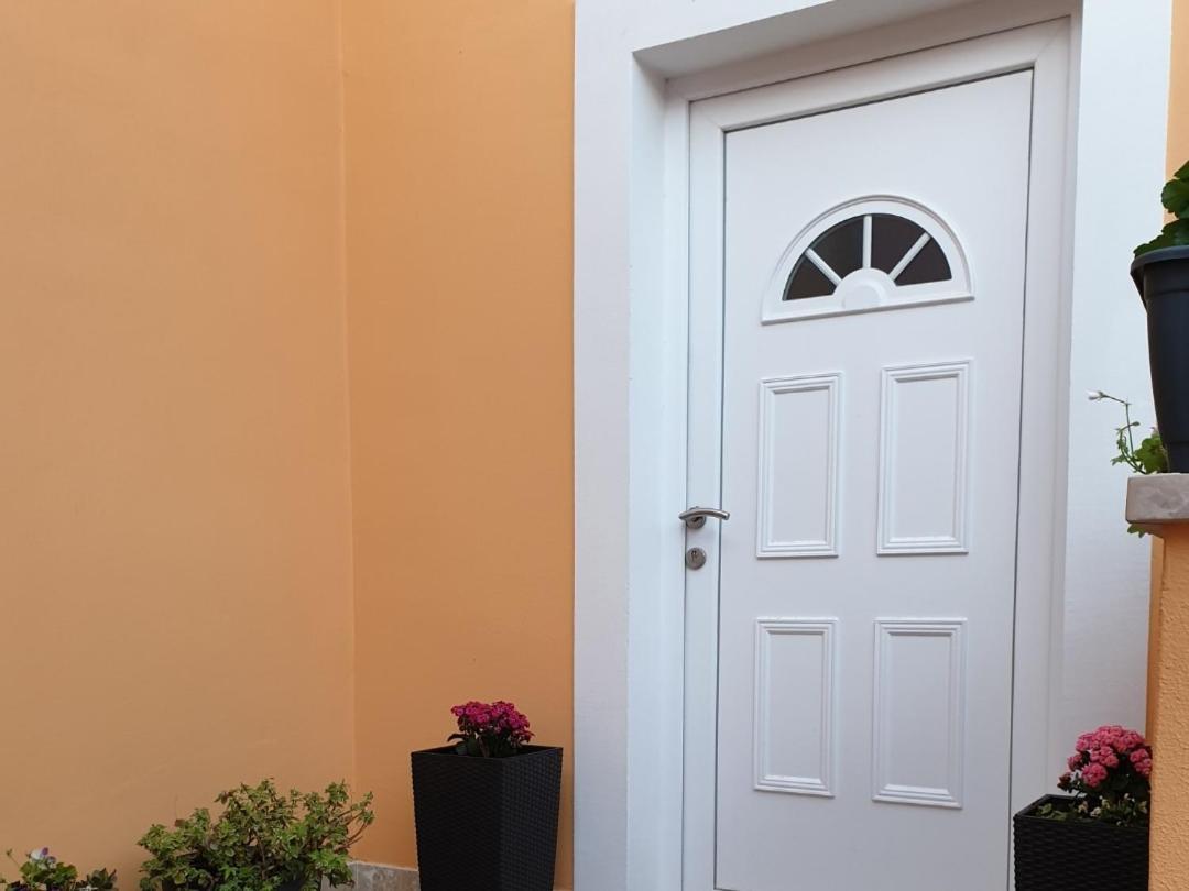 Apartments Priko 63 مالي لوشينغْ المظهر الخارجي الصورة